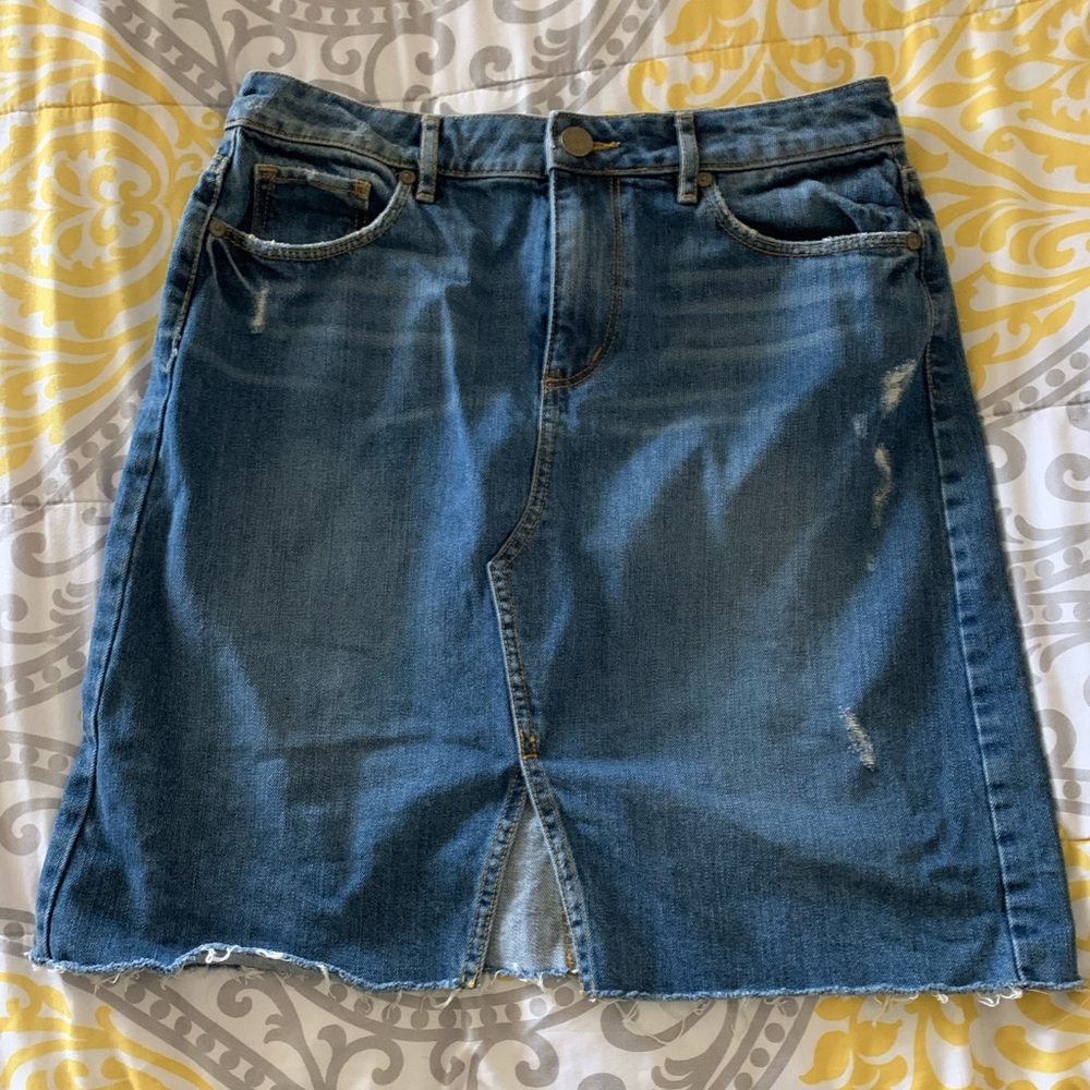 Loft by Ann Taylor cutoff Jeans Skirt, sz 6